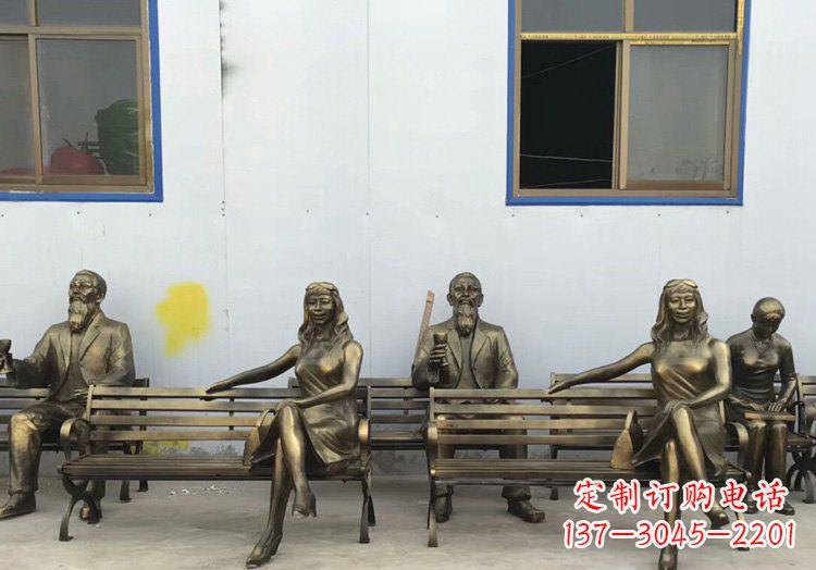 大连广场铜雕美女休息人物雕塑