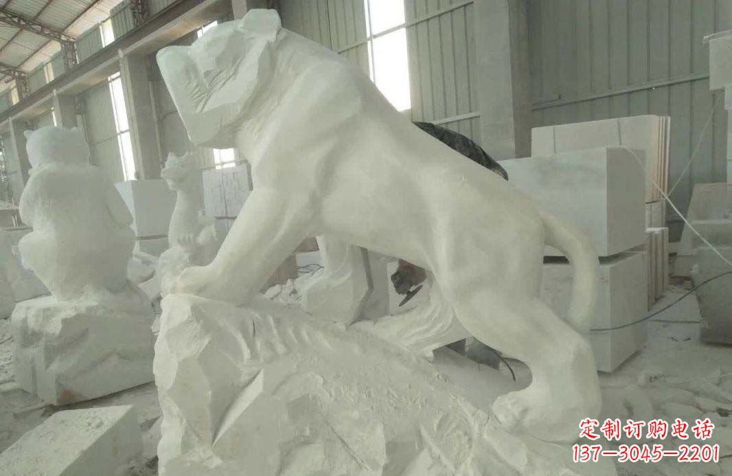 大连汉白玉生肖虎雕塑