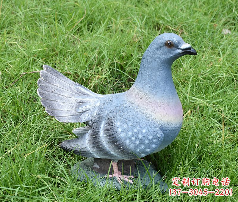 大连传递和平信息的和平鸽雕塑