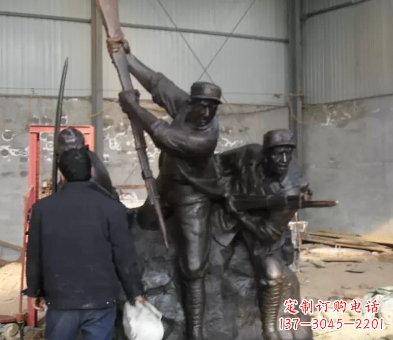 大连细腻精美的红军雕塑