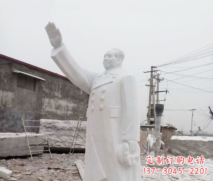 大连为毛泽东伟人石雕制作一尊永恒的雕塑