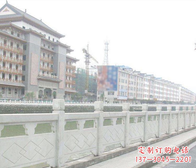 大连流光溢彩的大理石栏板石雕