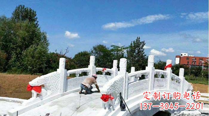 大连景区汉白玉石雕拱桥