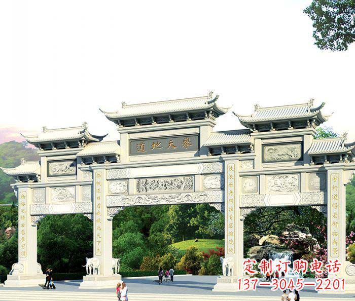 大连景区三门石雕牌坊