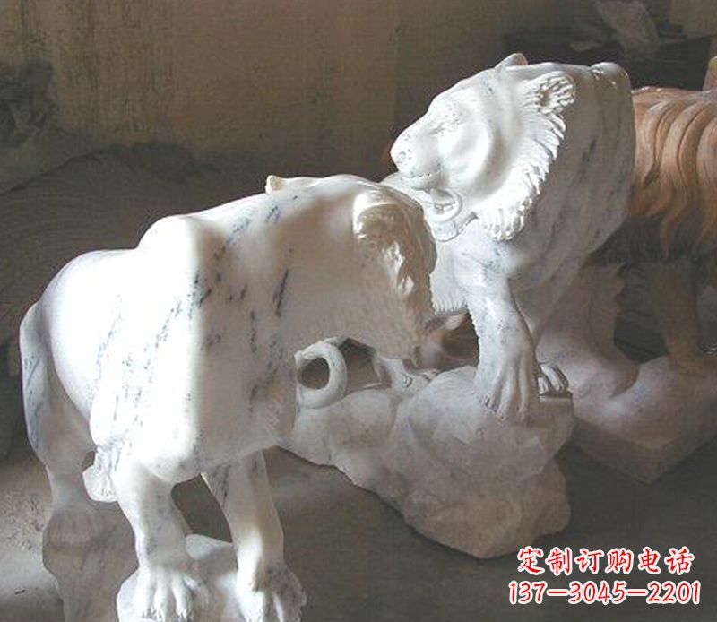大连领雕塑是一家专业的雕塑定制厂家,我们的老…