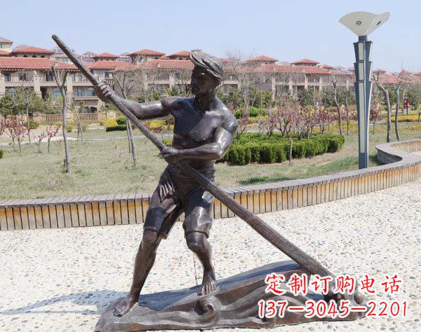 大连男子划船铜雕塑