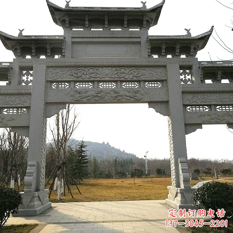 大连中领雕塑:精致石牌坊雕塑