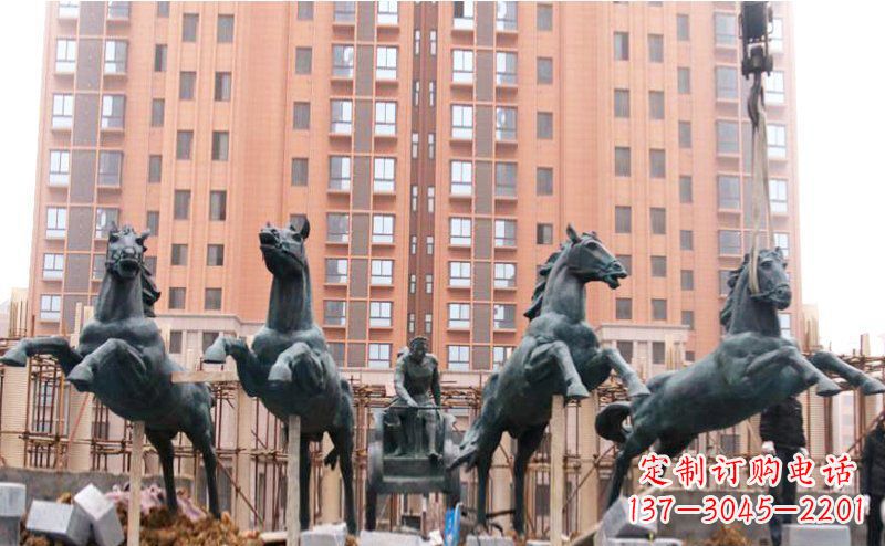大连精美青铜马拉车广场雕塑