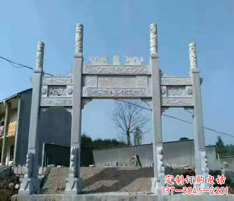大连三门仿古牌坊石雕，精致雕刻典雅之美