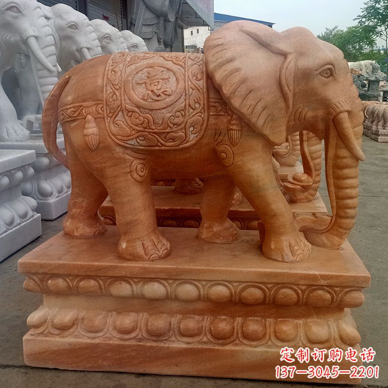 大连大象雕塑，深邃而神秘