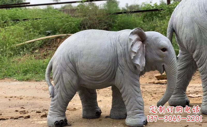 大连青石大象雕塑,典雅而又时尚