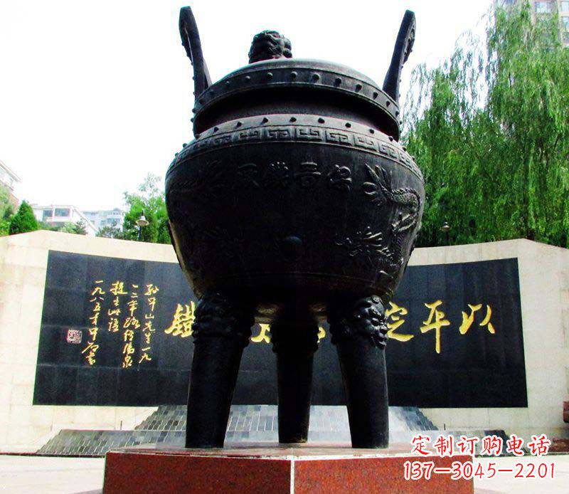 大连双龙戏珠铜雕香炉