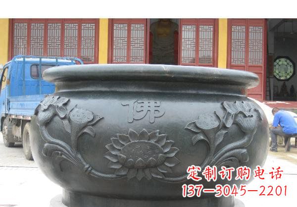 大连水缸寺庙铜雕 (2)