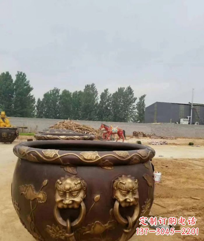 大连寺庙水缸铜雕 (4)