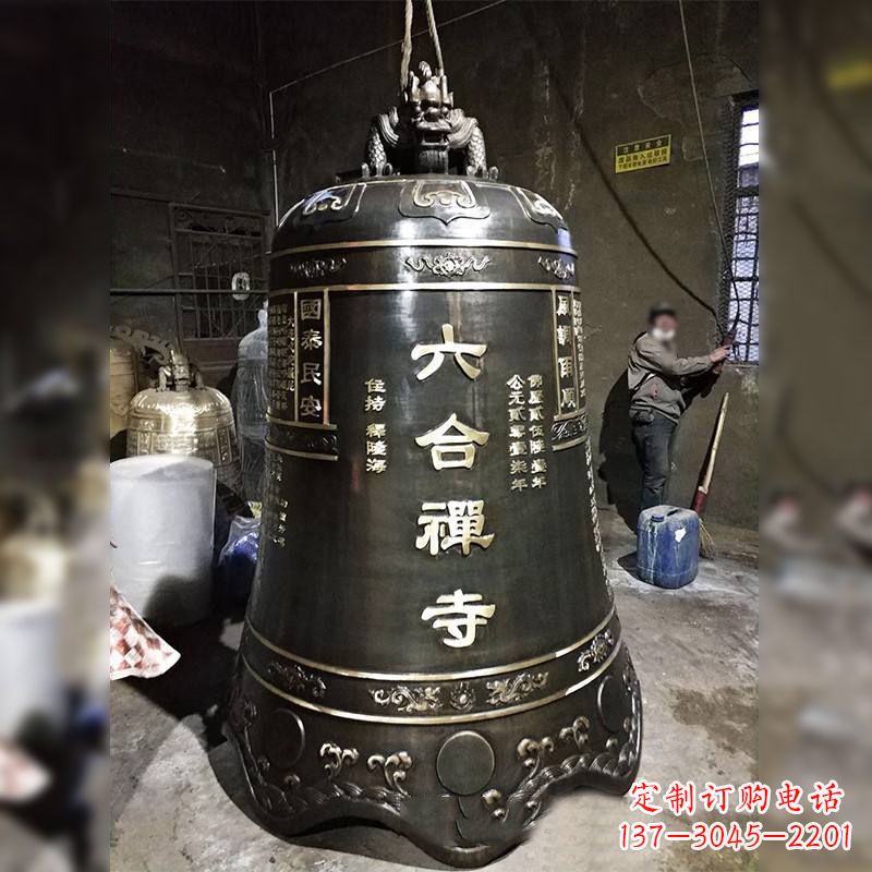 大连寺院铸铜铜钟