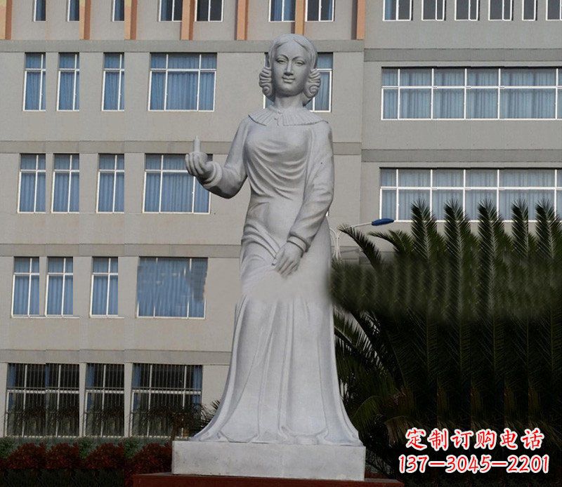 大连提灯天使弗洛伦斯·南丁格尔石雕 (2)