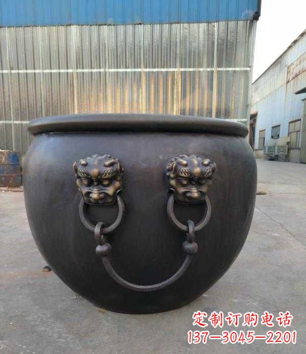 大连庭院水缸铜雕