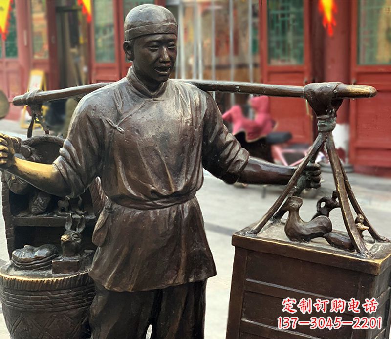 大连铜雕步行街卖货郎人物雕塑