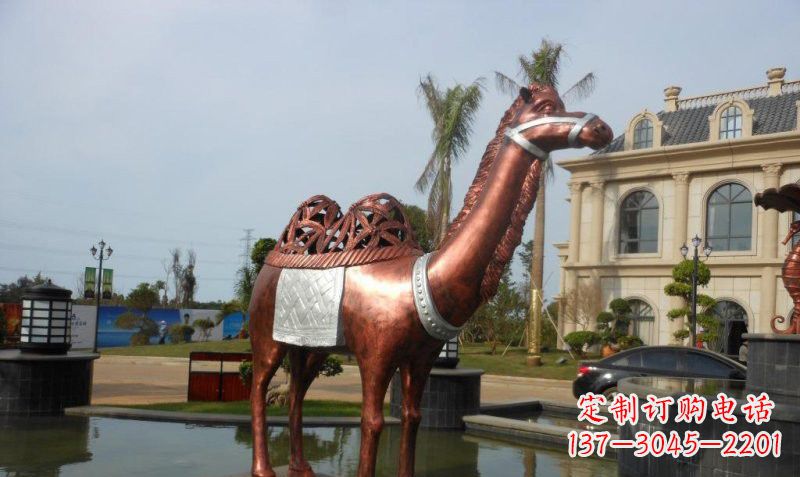 大连铜雕抽象骆驼