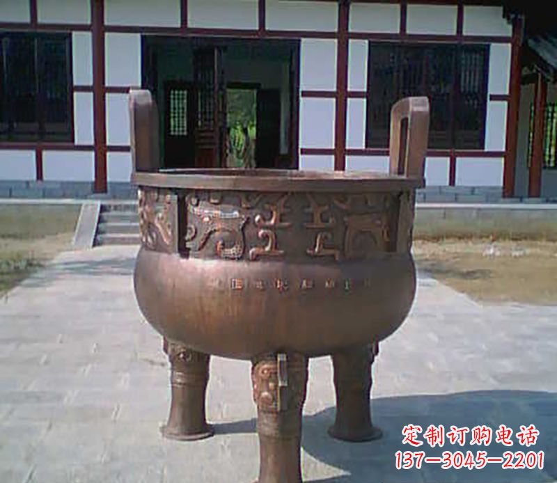 大连铜雕广场圆形香炉