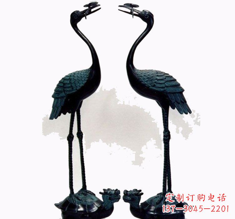 大连铜雕仙鹤和龙龟