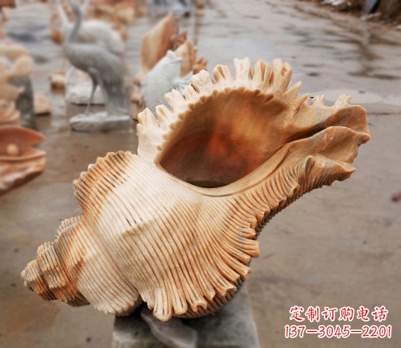 大连晚霞红海螺石雕广场景观雕塑