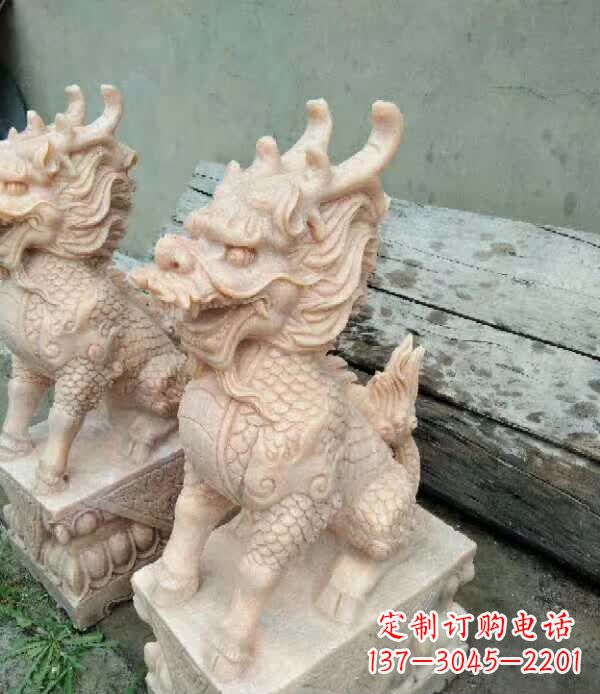 大连晚霞红石雕麒麟