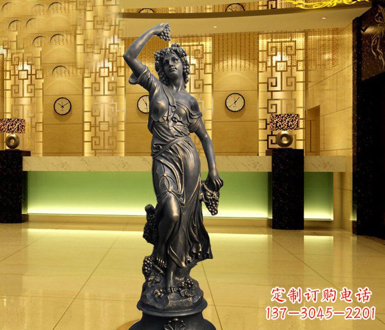 大连西方女人别墅景观铜雕塑 (2)