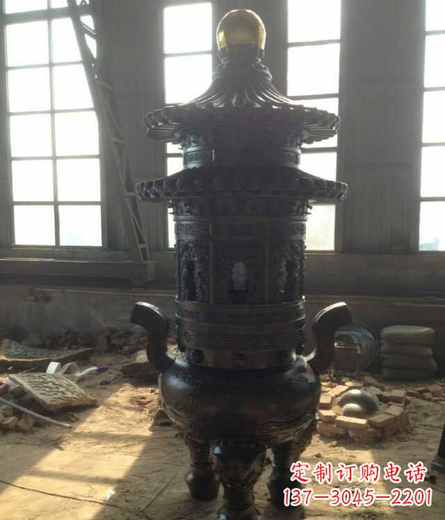 大连香炉铜雕塑 (2)