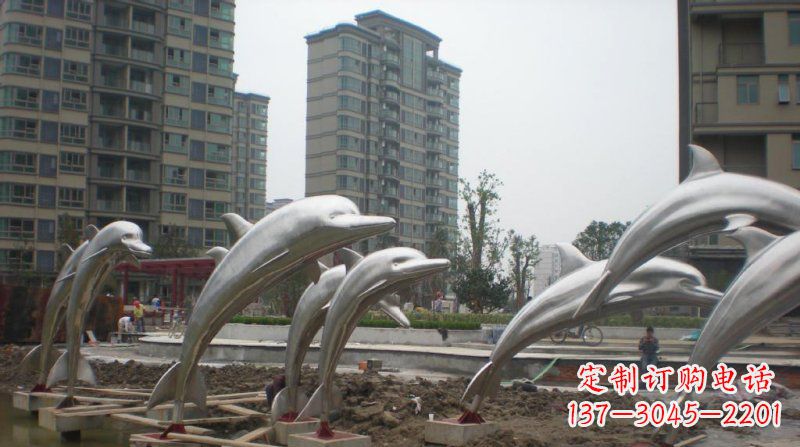 大连小区不锈钢跳跃海豚雕塑