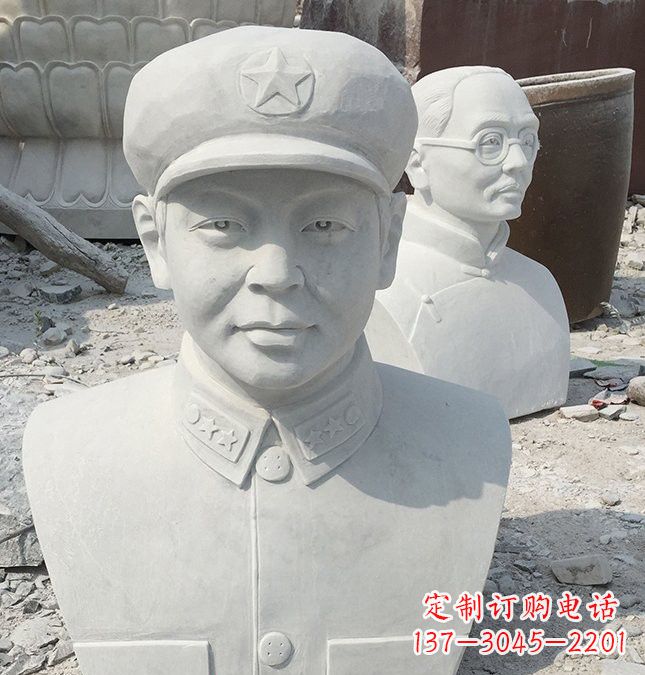 大连校园雷锋头像石雕