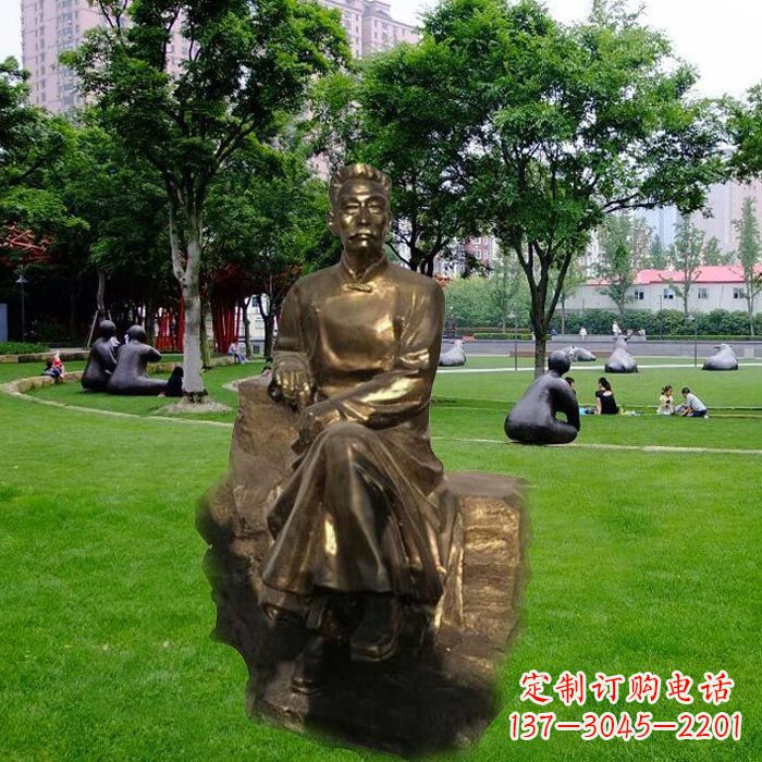 大连校园名人鲁迅先生玻璃钢仿铜雕像