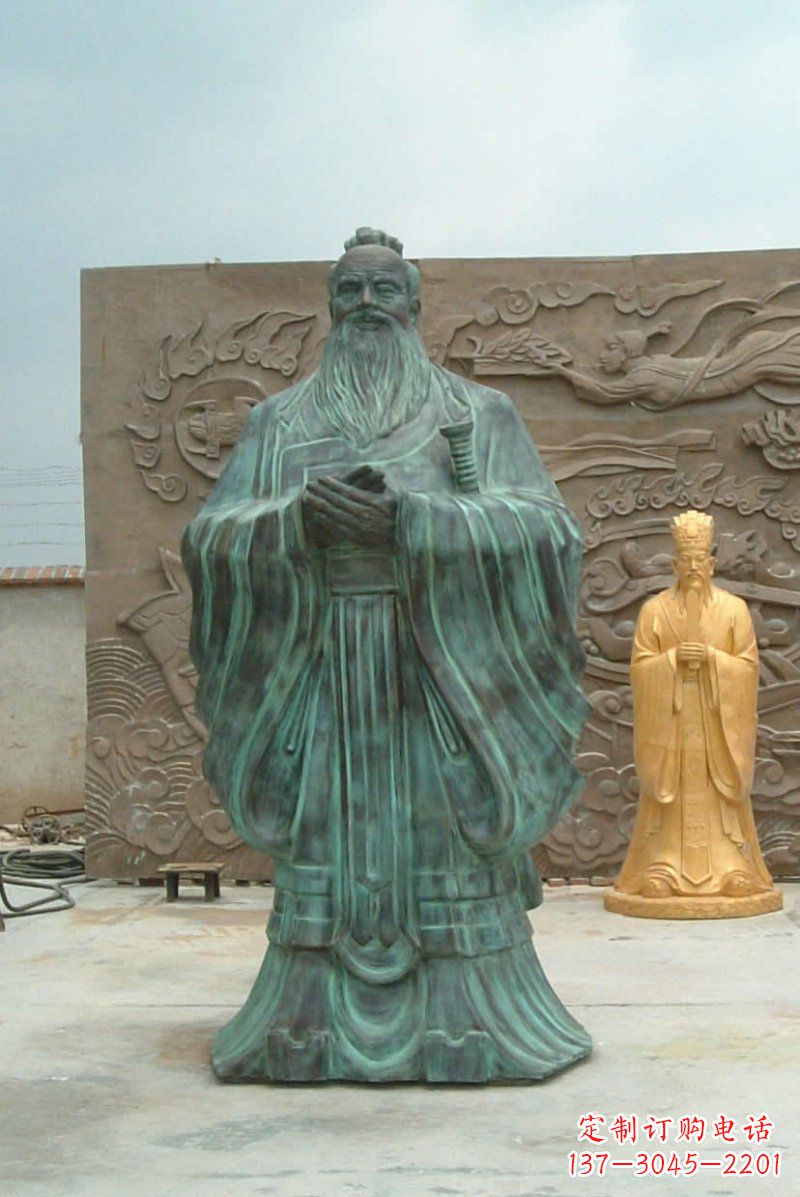 大连校园青铜仿古孔子