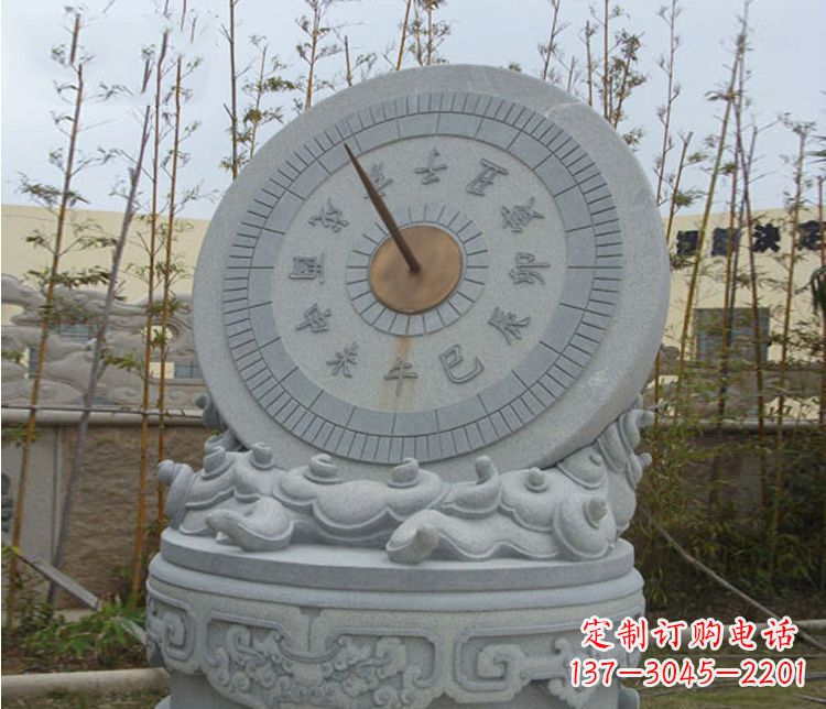 大连学校大理石日晷石雕 (5)