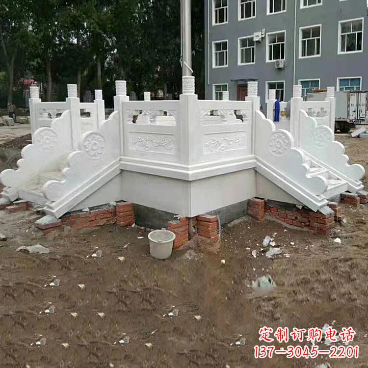 大连学校汉白玉升旗台石雕