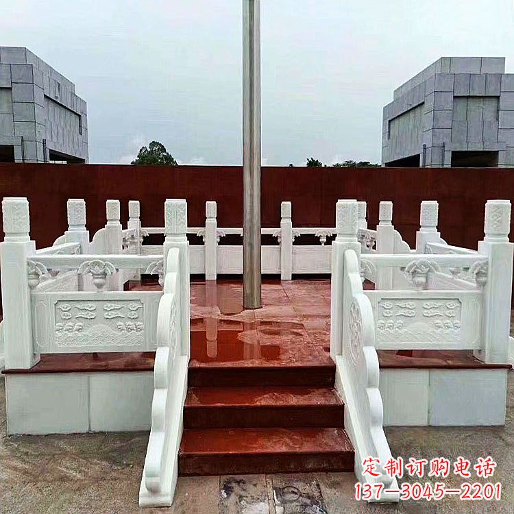 大连学校石雕升旗台