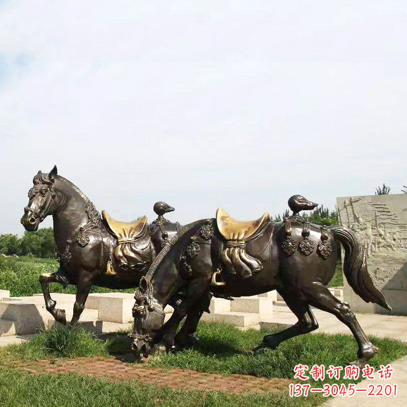 大连战马群公园景区动物情景雕塑