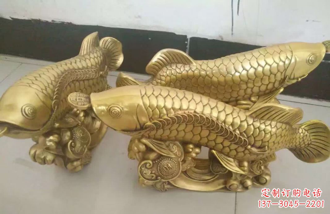 大连招财金龙鱼雕塑