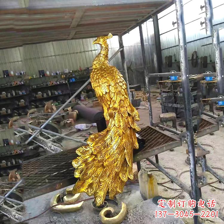 大连中国古代传说中的瑞鸟凤凰鎏金铜雕