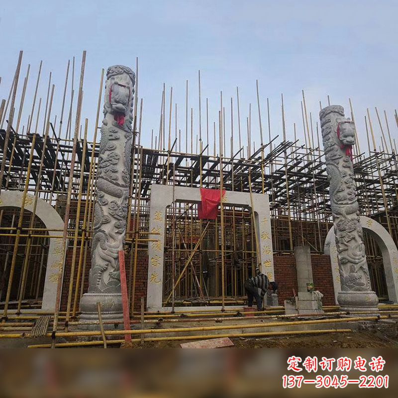大连中国龙柱石雕