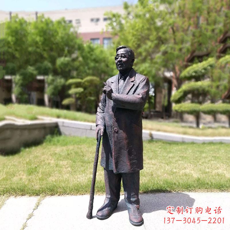大连中国名人著名数学家华罗庚铜雕像