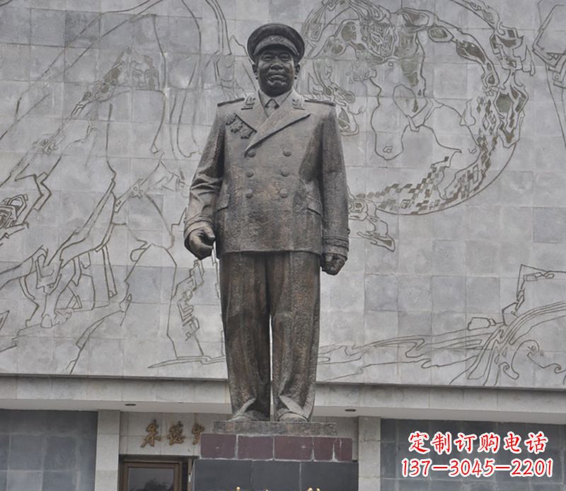 大连朱德人物铜雕 