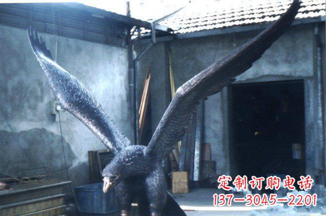 大连铸铜老鹰企业动物铜雕