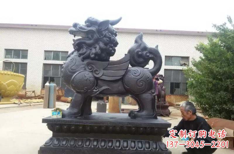 大连铸铜门口貔貅雕塑