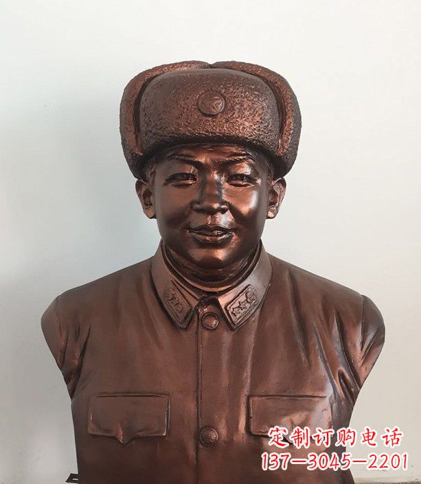 大连紫铜雷锋半身像