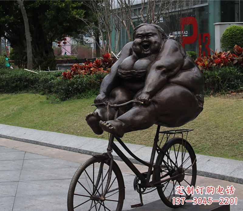 大连自行车铜雕